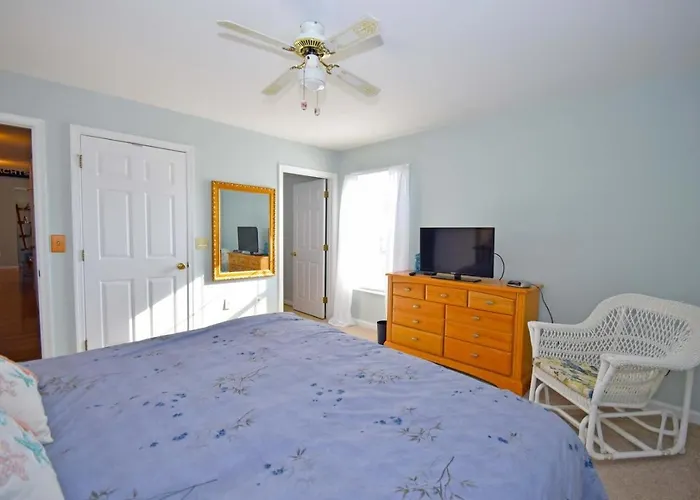 Barge Road 13609